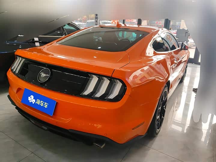 Фото 3 - Ford Mustang