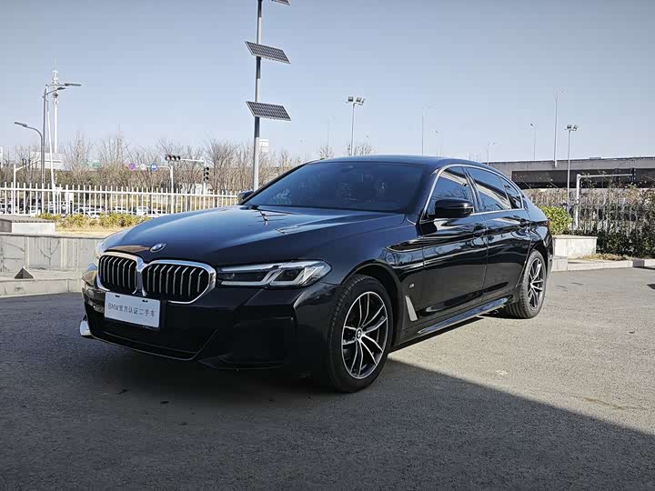 Фото 1 - BMW 5 Series