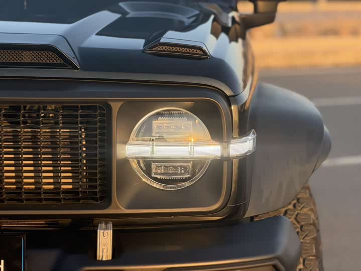 Фото 3 - Tank 300