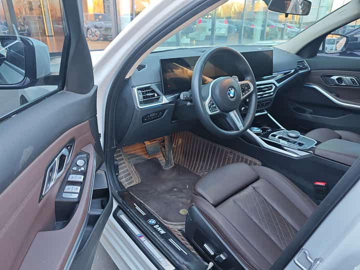 Фото 4 - BMW 3 Series