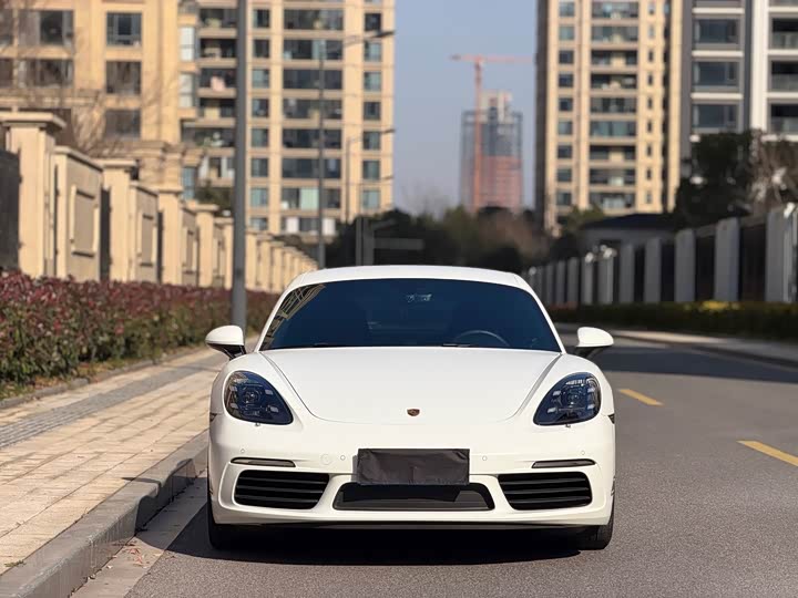 Фото 2 - Porsche 718
