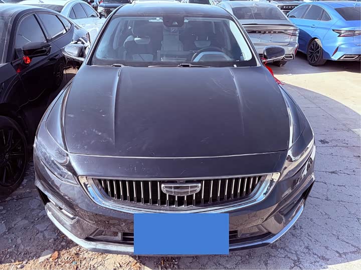 Фото 2 - Geely Preface