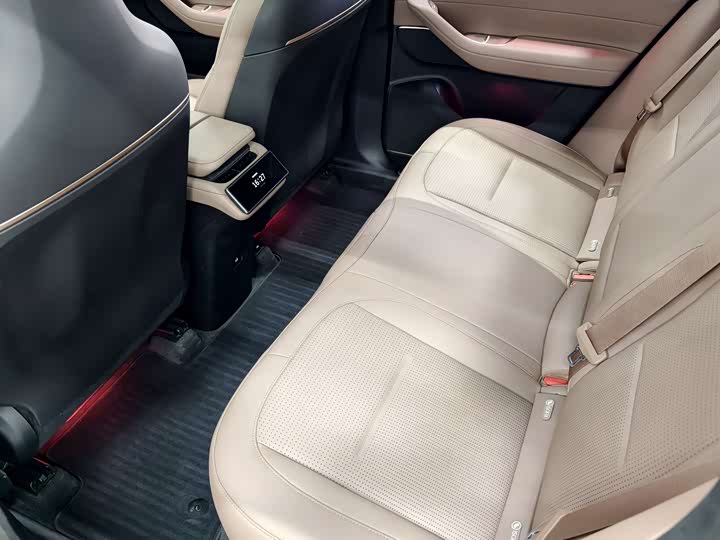 Фото 9 - Nio ES6