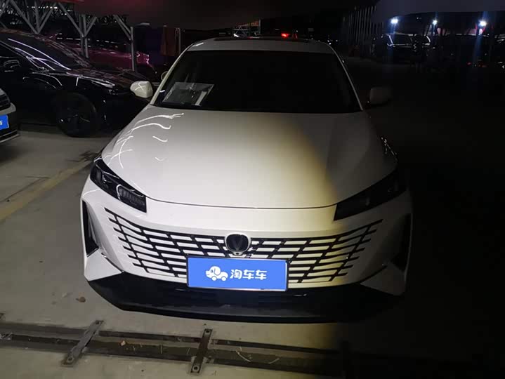 Фото 2 - Changan Eado Plus