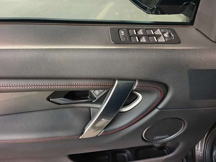 Фото 9 - Land Rover Discovery Sport