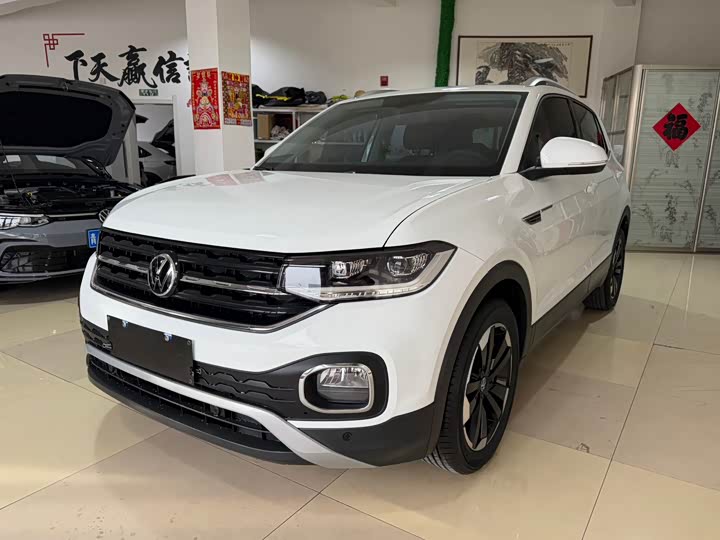 Фото 1 - Volkswagen Tacqua