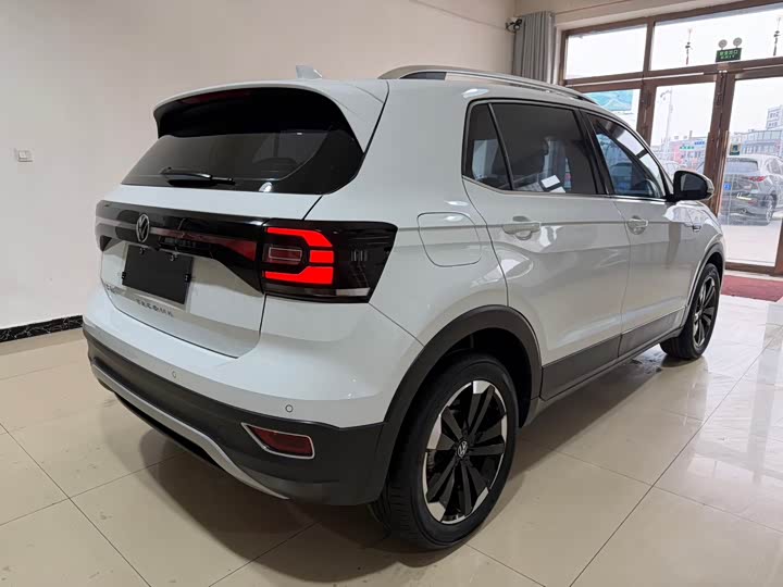 Фото 6 - Volkswagen Tacqua