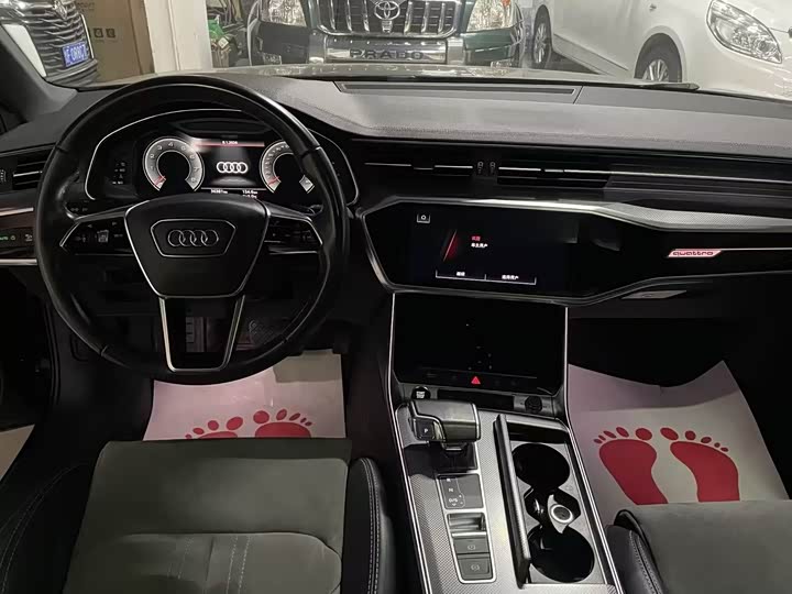 Фото 9 - Audi A6L