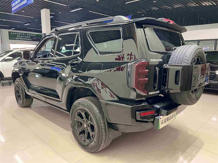 Фото 6 - Tank 400 Hybrid