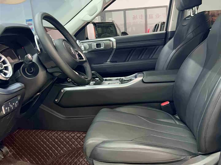 Фото 7 - Tank 400 Hybrid