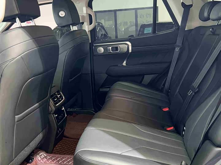 Фото 8 - Tank 400 Hybrid