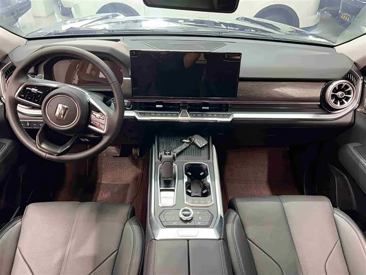 Фото 9 - Tank 400 Hybrid