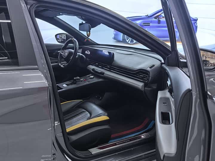 Фото 8 - GAC Trumpchi Empow R