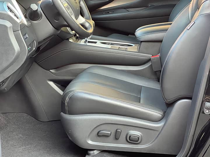 Фото 9 - Nissan Murano