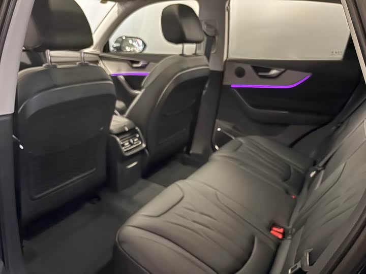 Фото 7 - Hongqi HS5