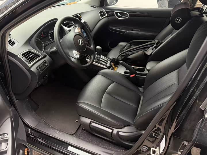 Фото 2 - Nissan Sylphy