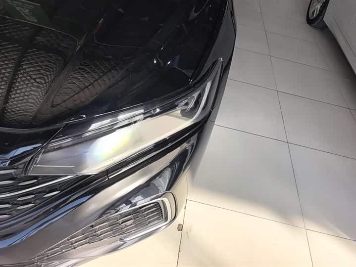 Фото 5 - Volkswagen Passat