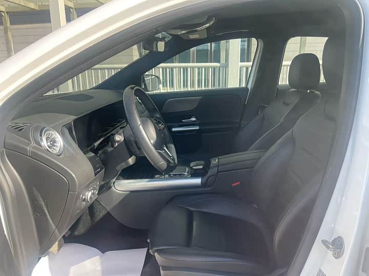 Фото 4 - Mercedes-Benz EQA