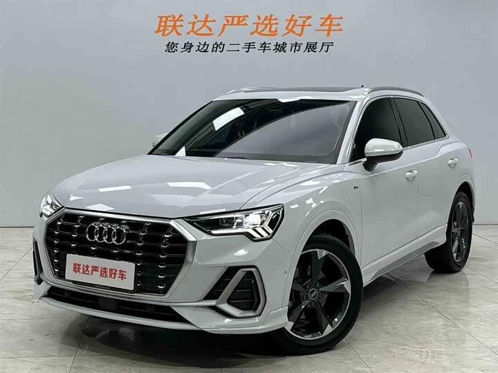 Фото 1 - Audi Q3