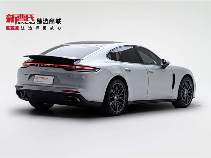 Фото 3 - Porsche Panamera