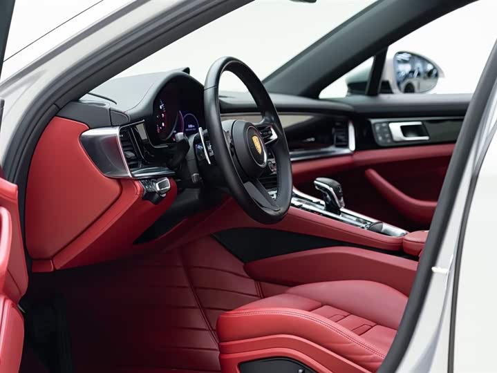 Фото 9 - Porsche Panamera