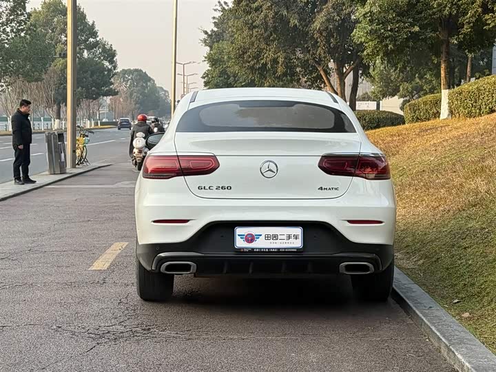 Фото 4 - Mercedes-Benz GLC-Class Coupe