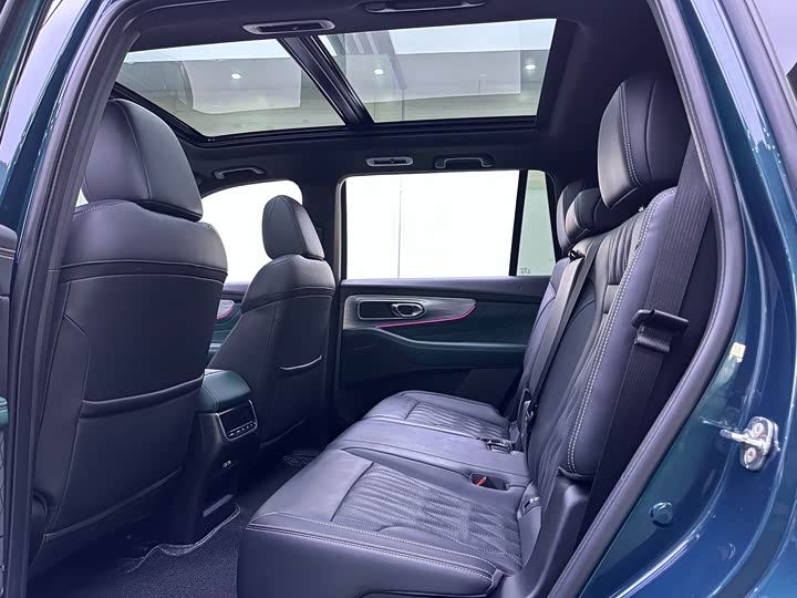 Фото 9 - GAC Trumpchi GS8