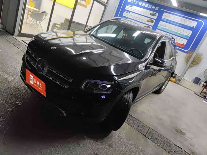 Фото 1 - Mercedes-Benz GLB-Class