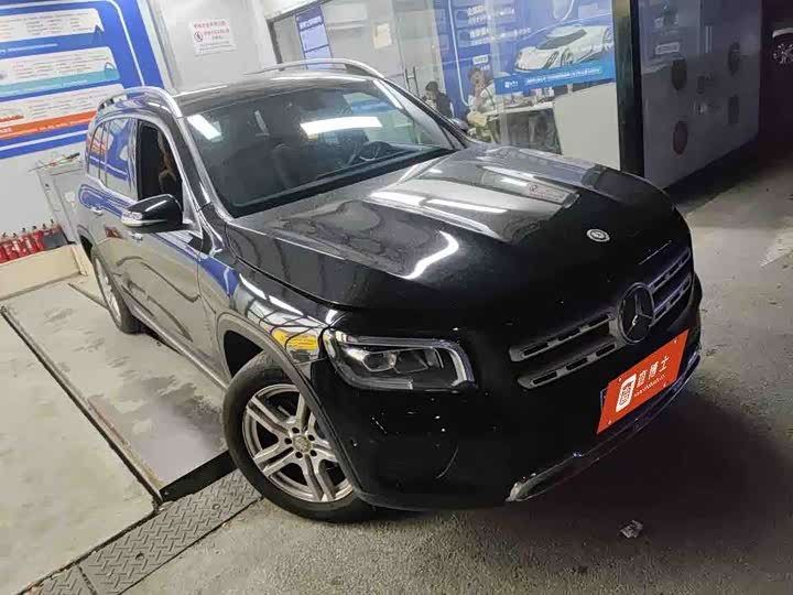 Фото 3 - Mercedes-Benz GLB-Class