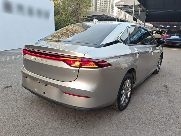 Фото 7 - GAC Aion S