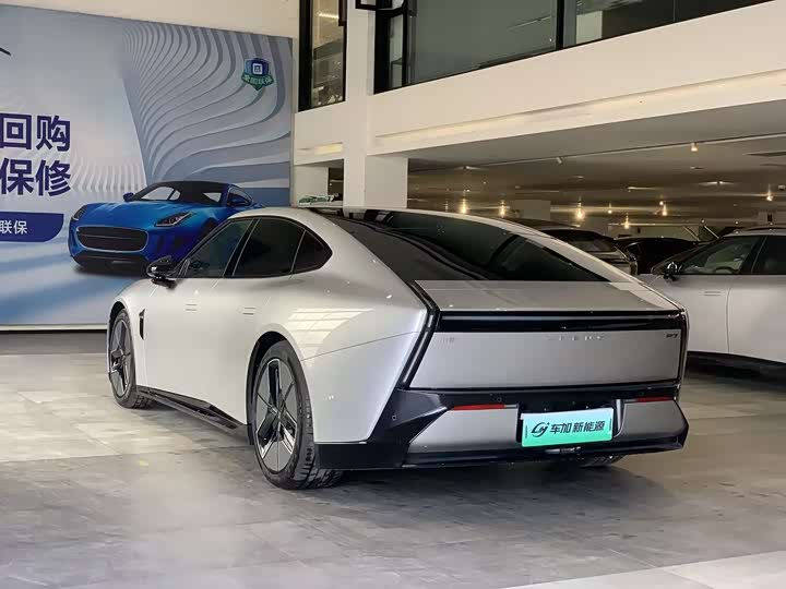 Фото 2 - XPeng G6