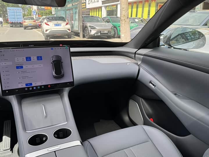 Фото 9 - Xiaomi YU7