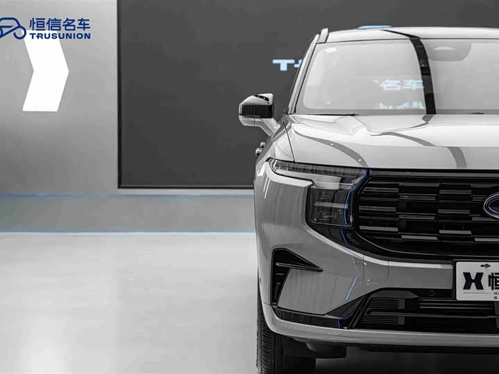 Фото 8 - Ford Edge