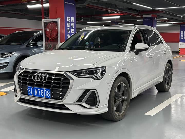 Фото 1 - Audi Q3