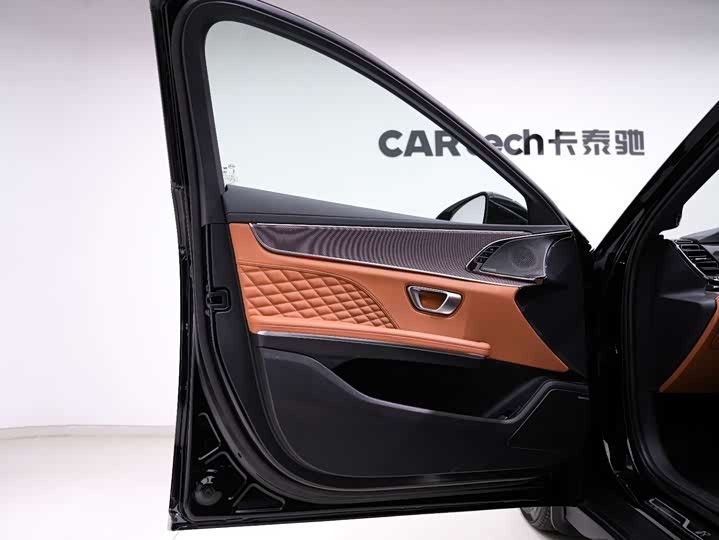 Фото 2 - BYD Han