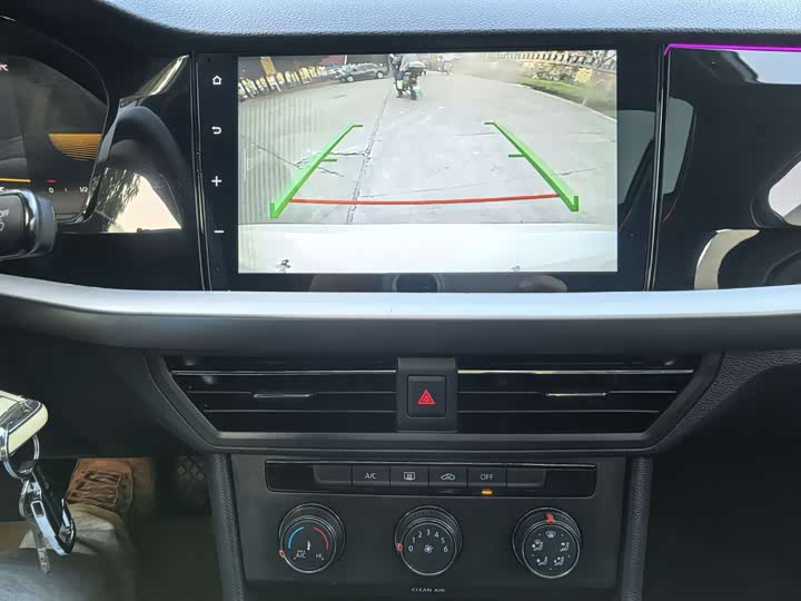 Фото 5 - Volkswagen Lavida