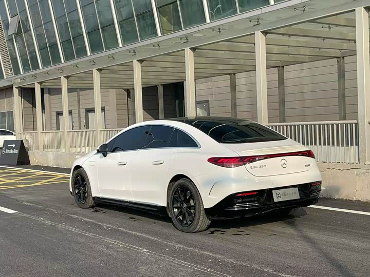 Фото 9 - Mercedes-Benz EQE