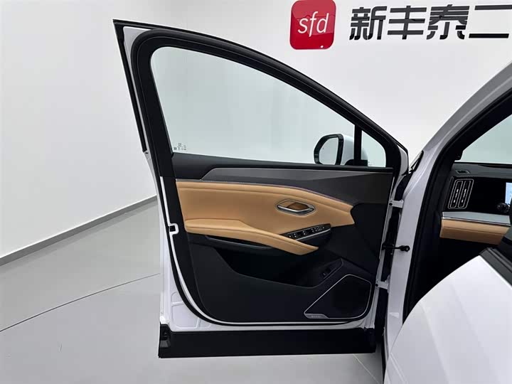 Фото 8 - BYD Song L DM-i Hybrid