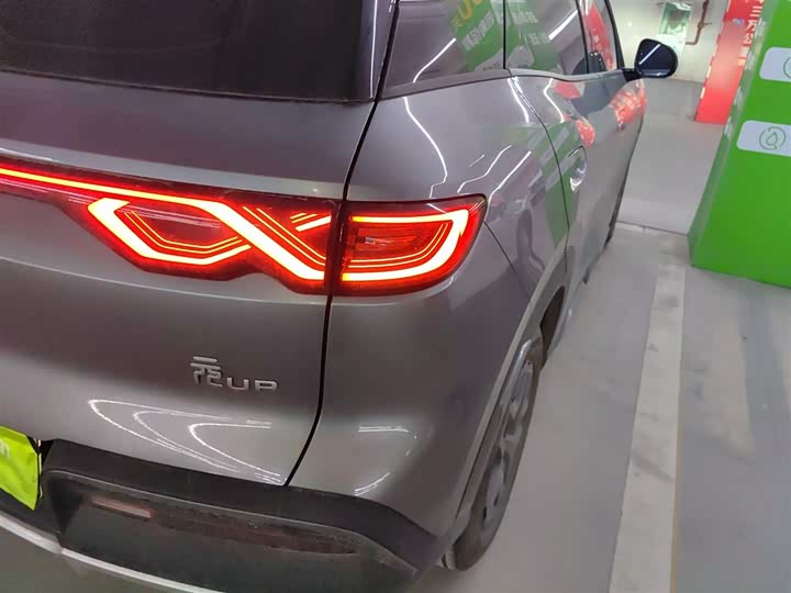 Фото 8 - BYD Yuan Up