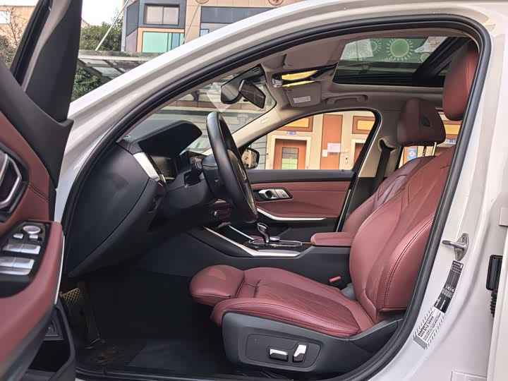 Фото 6 - BMW 3 Series