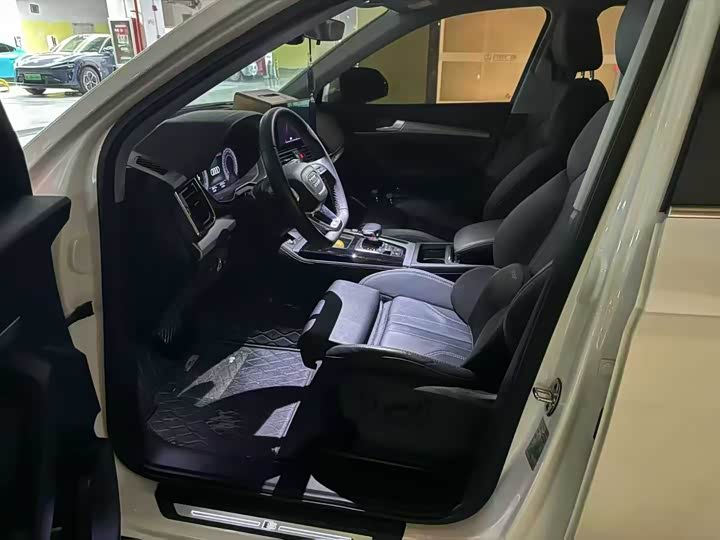 Фото 3 - Audi Q5L