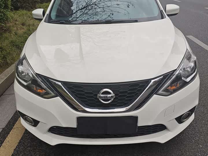 Фото 2 - Nissan Sylphy