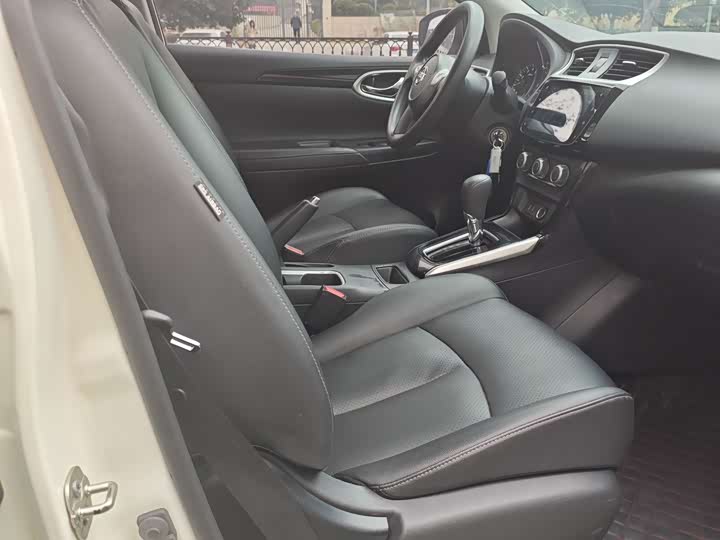 Фото 4 - Nissan Sylphy