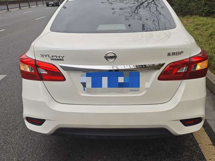 Фото 9 - Nissan Sylphy