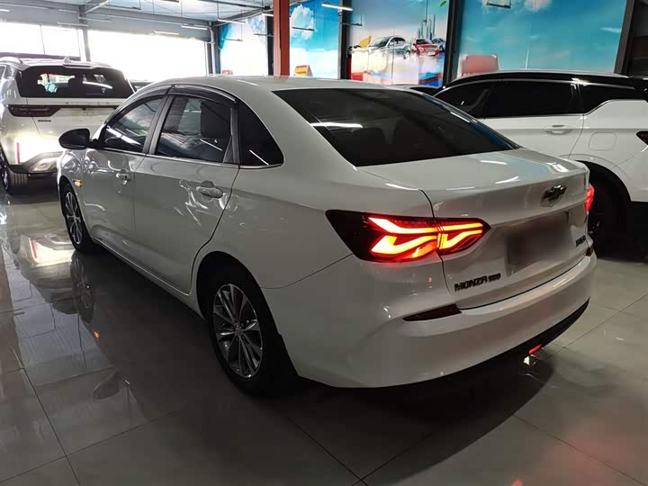 Фото 5 - Chevrolet Monza