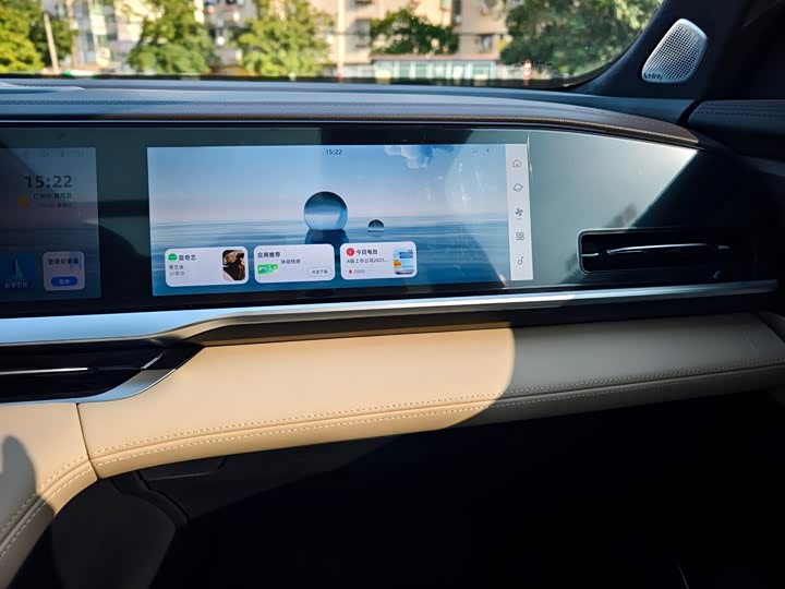 Фото 9 - Geely Monjaro