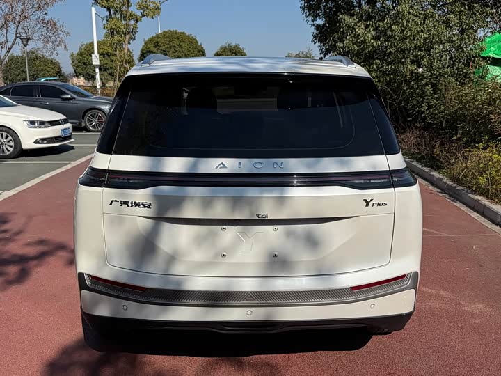 Фото 4 - GAC Aion Y