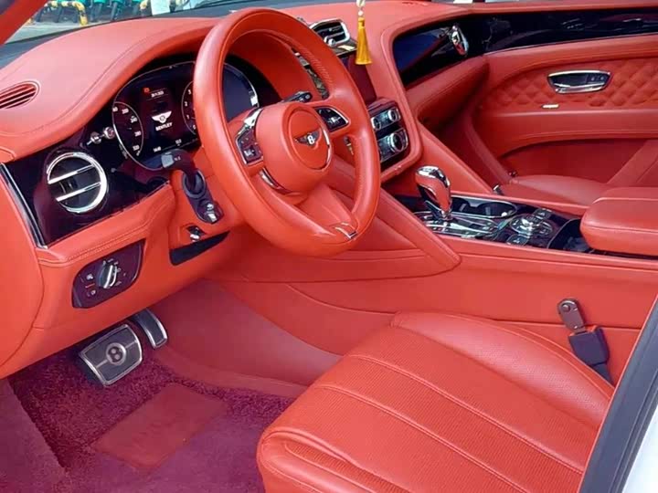 Фото 5 - Bentley Bentayga