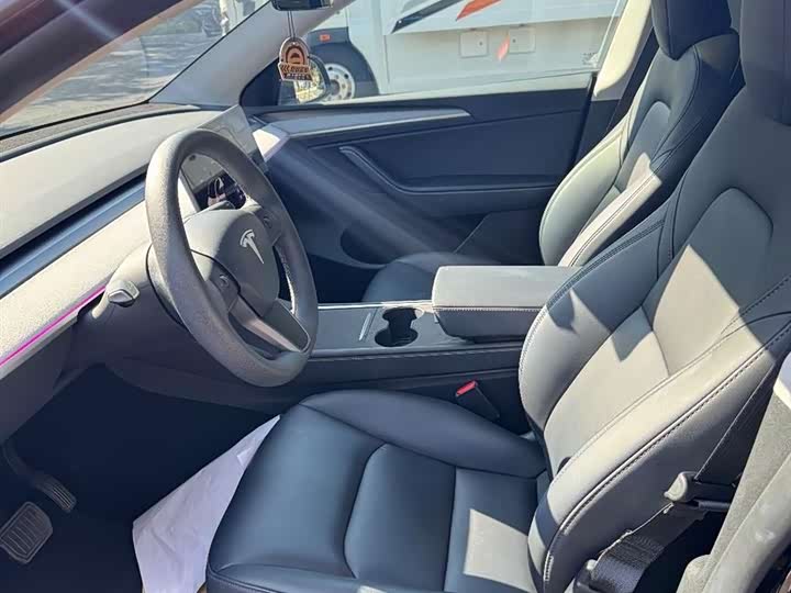 Фото 9 - Tesla Model Y