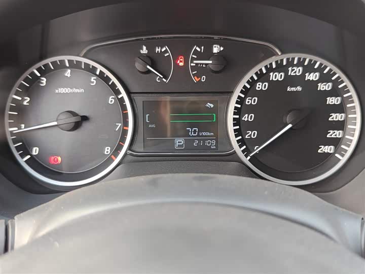 Фото 5 - Nissan Sylphy